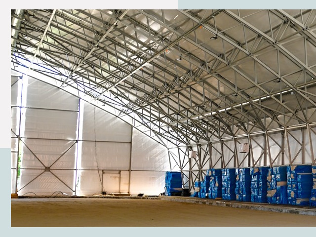 Строительство крытых катков в Саянске